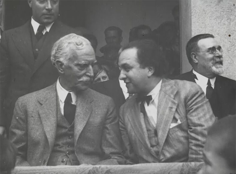 Imatge del President Francesc Macià i el conseller de la Generalitat Ventura Gassol a Súria, procedent de la filmació original de 1932, restaurada i digitalitzada.