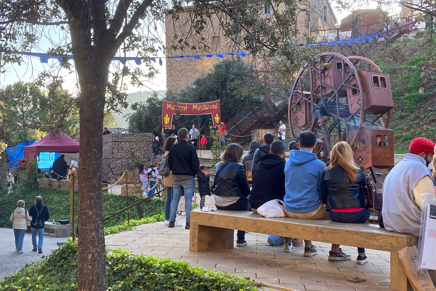 Ambient a l'Espai Firal dels Galàpets, dins de la 21a Fira Medieval d'Oficis de Súria.
