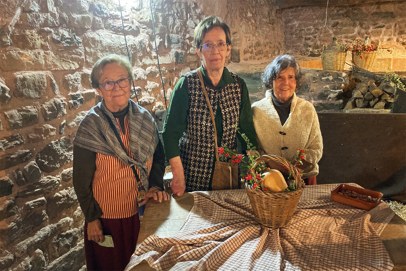 Personatges del Cau del Casinet, dins de la 21a Fira Medieval d'Oficis de Súria.