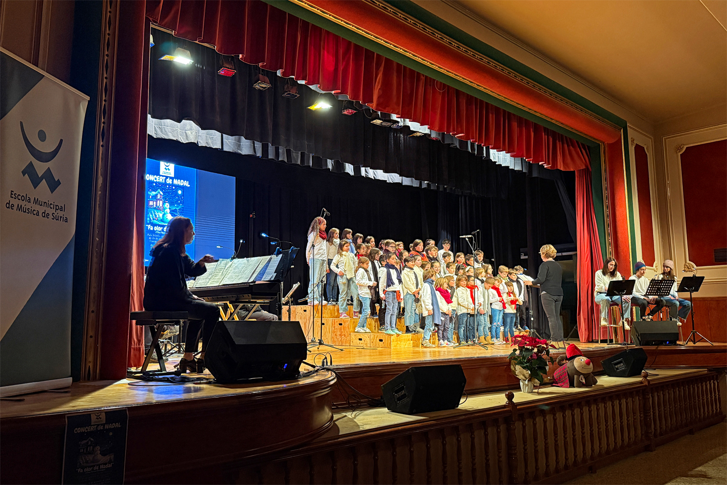 Concert de Nadal de l'Escola Municipal de MÃºsica a la ResidÃ¨ncia Bell RepÃ²s, a partir d'un conte d'Eva Ferrer Paniagua.