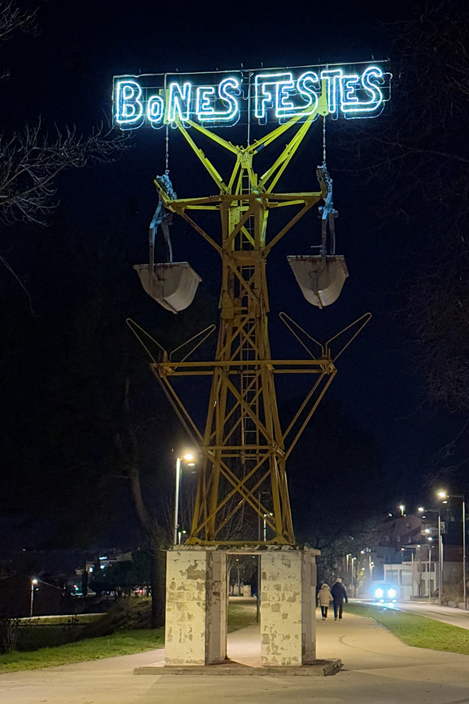 IlÂ·luminaciÃ³ de Nadal al barri de Joncarets.