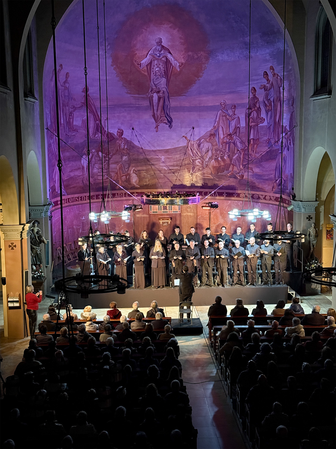 Imatge del concert 'Venim de ClavÃ©â€™ amb el Cor de Cambra de la UniÃ³ de Granollers, a lâ€™EsglÃ©sia Parroquial de Sant CristÃ²fol, dins del programa de la Festa de Sant SebastiÃ .