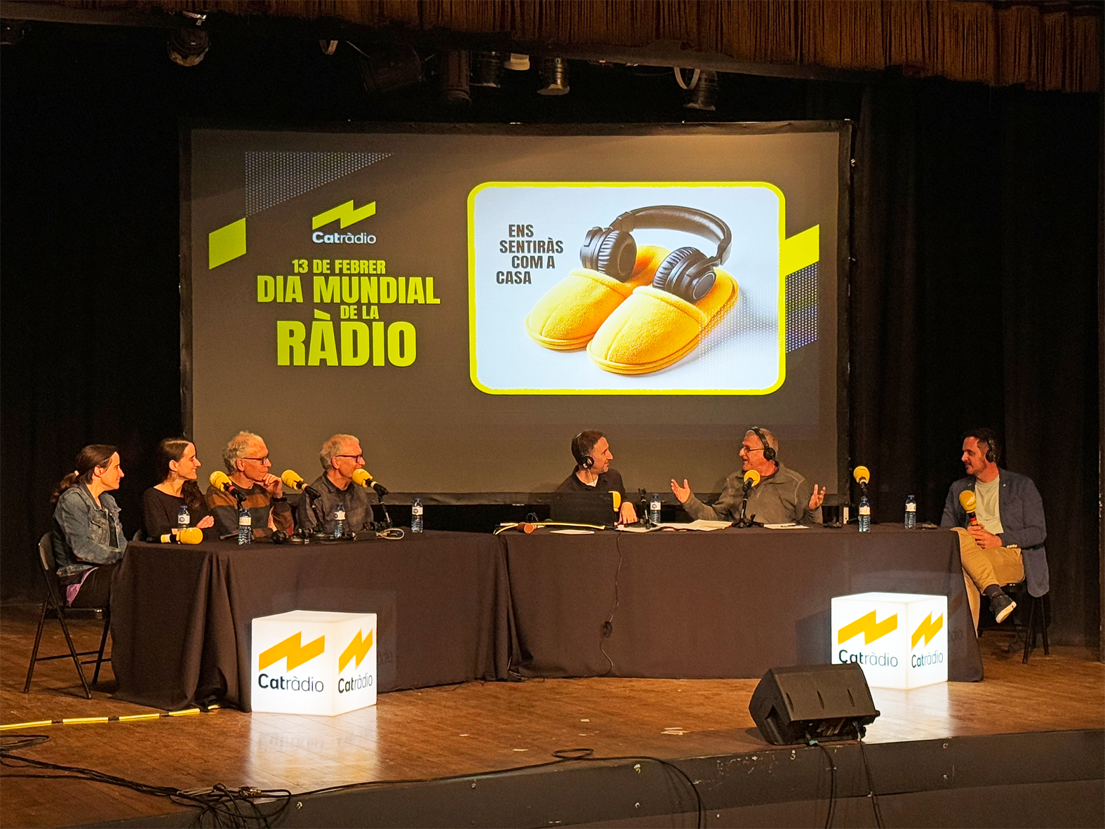 Súria viu el Dia Mundial de la Ràdio amb l'emissió en directe del programa 'Catalunya Nit', conduït per Manel Alias
