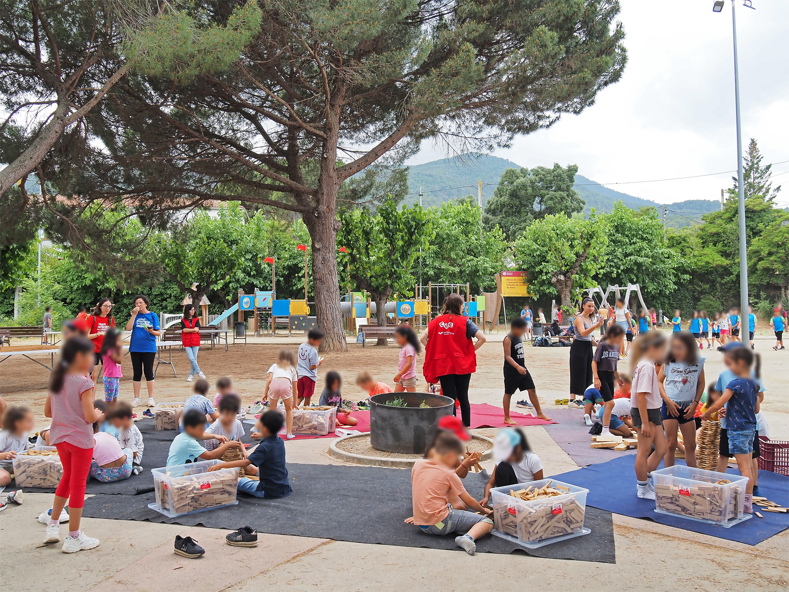 Les Escoles Verdes de Súria clouen el curs 2024-25 amb una festa al Parc Municipal Macary i Viader