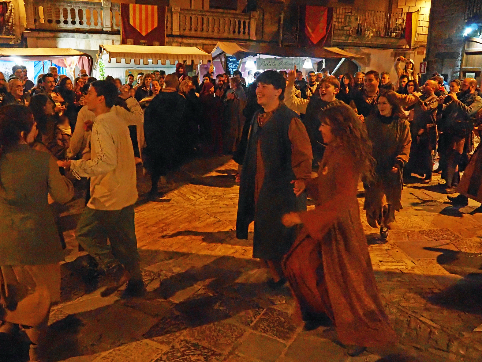 Súria tanca la 22a Fira Medieval d'Oficis amb una festa i un homenatge a personatges emblemàtics del certamen
