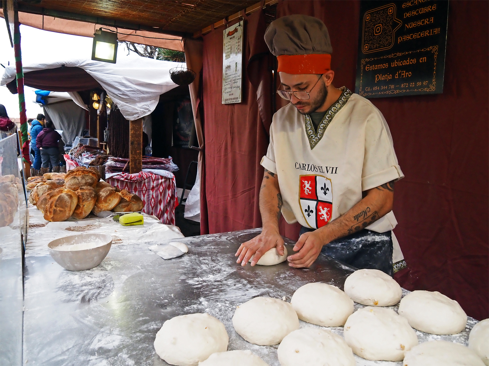 Forn de pa artesanal del carrer Campanar, dins de la 22a Fira Medieval d'Oficis de Súria.