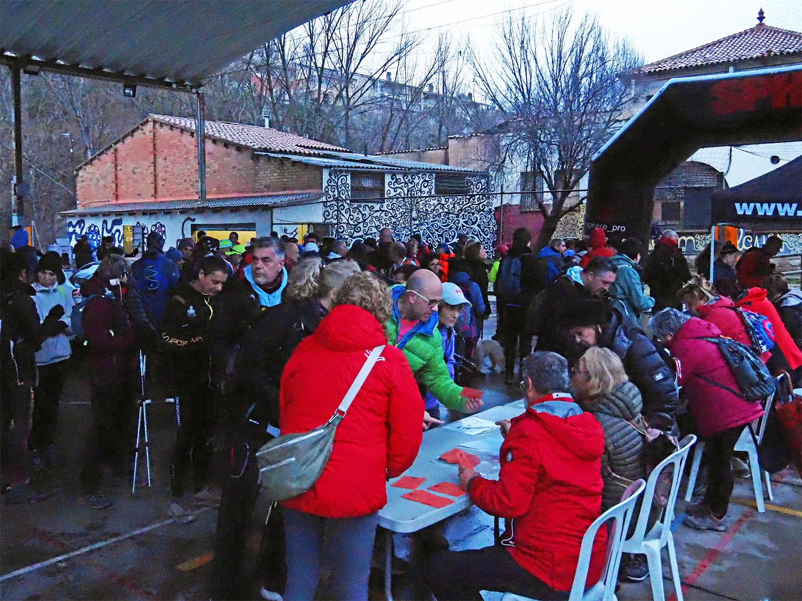 Preparatius de la 5a Cursa i Caminada 'SÃºria Lastrema', dins de la Festa de Sant SebastiÃ .