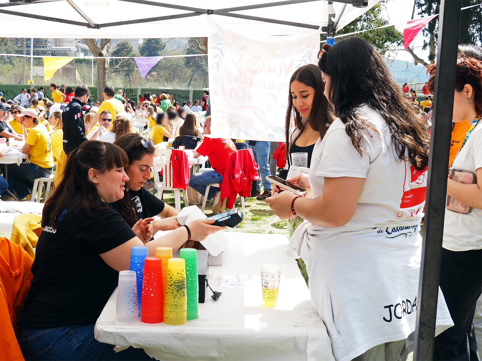 Ambient del Vermut Caramellaire de S&uacute;ria al Parc Municipal Macary i Viader.