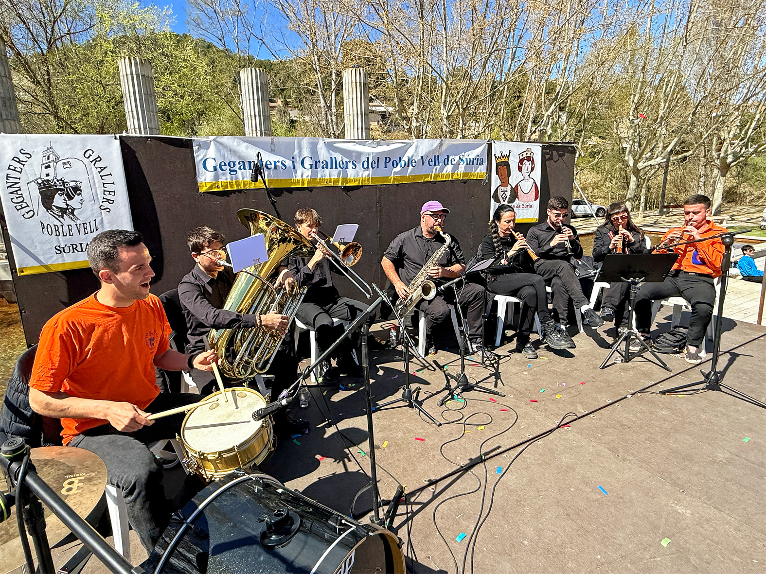 Acompanyament musical de la 16a Trobada de Gegants de SÃºria, dins del programa de la Fira de Rams.
