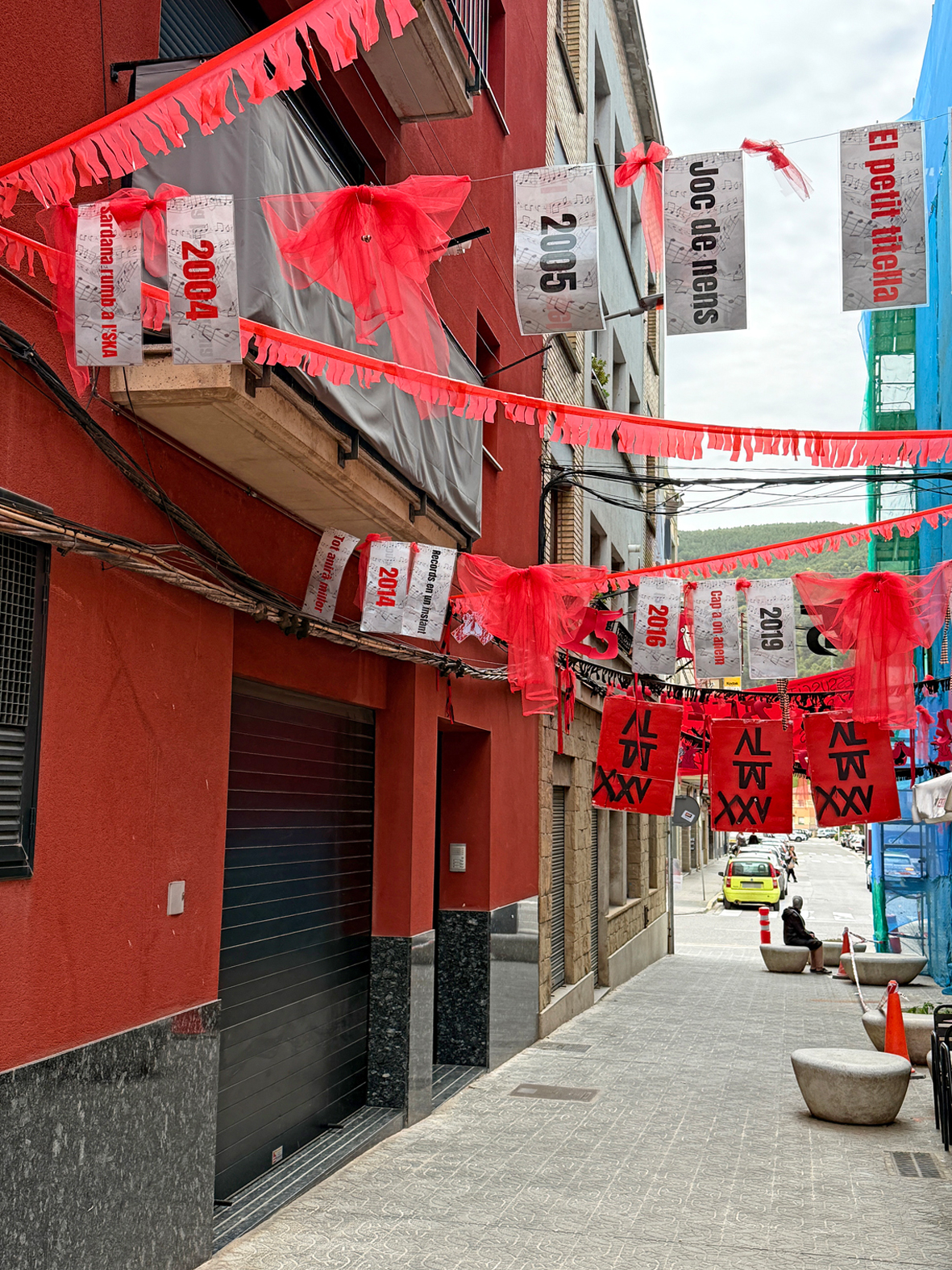 Carrer de les colles caramellaires de l'Altatxu, al carrer Vilanova.