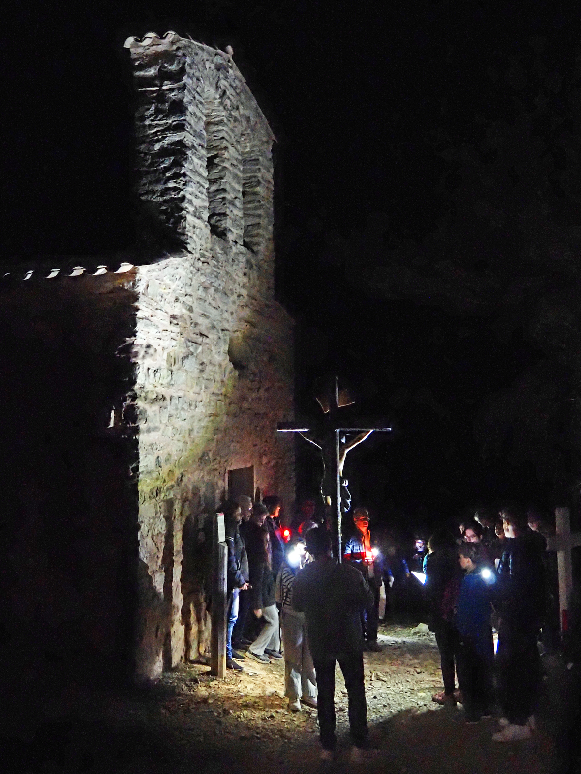 Via Crucis nocturn a Sant Salvador, dins dels actes de la Setmana Santa.