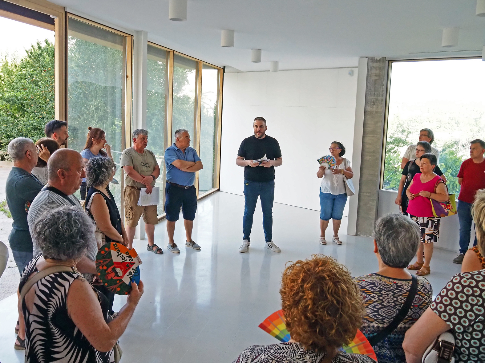 Les visites guiades mostren l'interior de la futura Biblioteca-Centre Cultural com a nou gran equipament de Súria