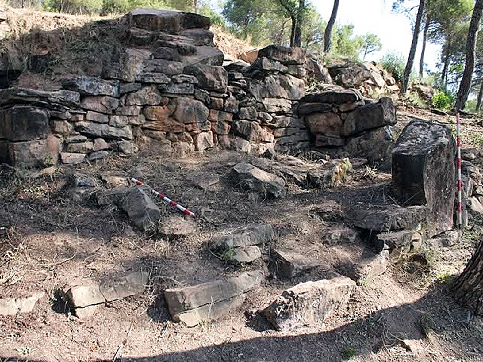 Jaciment del mas medieval La Miranda, durant la Campanya d'Excavacions Arqueol&ograve;giques.