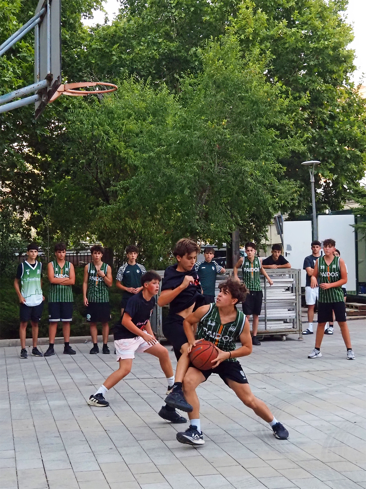 Competici&oacute; dels Kampionats Esportius Nocturns (KEN), dins de la Festa Major de S&uacute;ria.