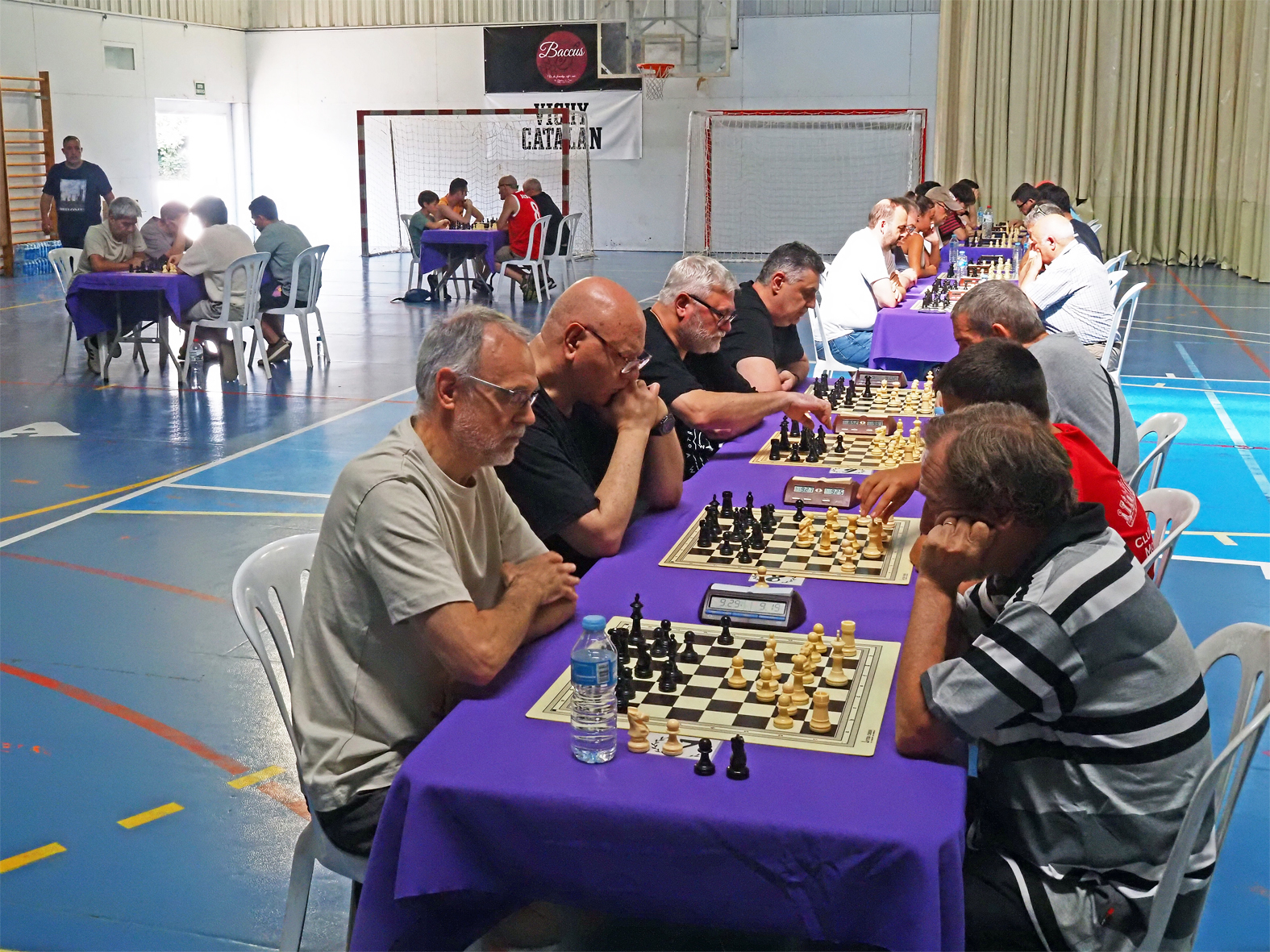 Imatge del 6&egrave; Torneig d'Escacs Actius Joaquim Catal&agrave;, al Pavell&oacute; Municipal d'Esports.
