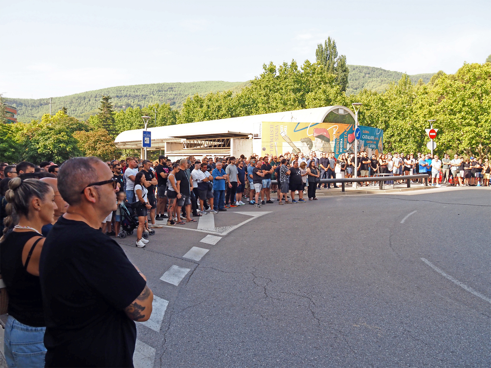 Imatge de l'acte en mem&ograve;ria de Pau Simon Garcia, mort a la mina de Cabanasses, a l'entorn del Monument a la Mineria.