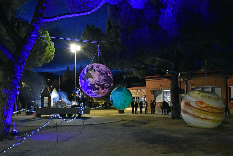Espai dels planetes del Campament MÃ gic del Parc Municipal Macary i Viader.